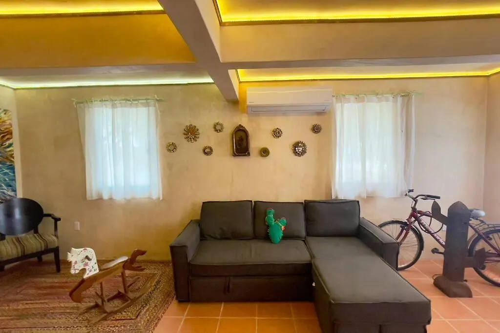 Breezy And Fresh House With Roof Just 25 Min Walk To Sea Villa Playa del Carmen