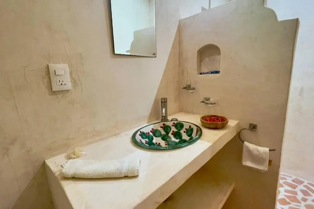 Breezy And Fresh House With Roof Just 25 Min Walk To Sea Villa Playa del Carmen Mexico