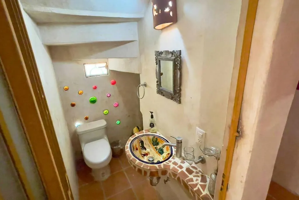 Breezy And Fresh House With Roof Just 25 Min Walk To Sea Villa Playa del Carmen
